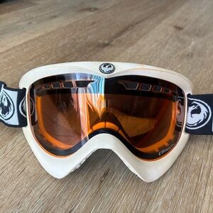 Dragon Alliance DXS ski and snowboard goggles